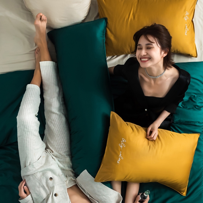 91家纺网 家纺一手货源 找家纺 狠狠爱 2020新款60S长绒棉刺绣撞色四件套 黄墨绿卡宾