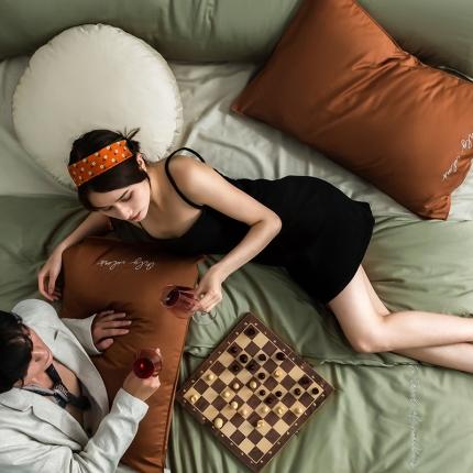 狠狠爱 2020新款60S长绒棉刺绣撞色四件套 咖浅绿卡宾