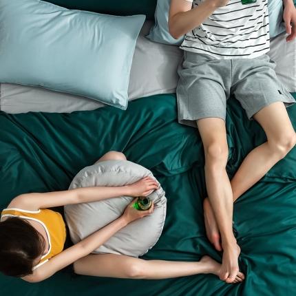 狠狠爱 2020新款60S长绒棉刺绣撞色四件套 蓝墨绿浅灰