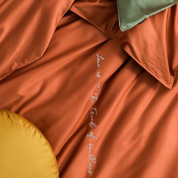 91家纺网 家纺一手货源 找家纺 狠狠爱 2020新款60S长绒棉刺绣撞色四件套 浅绿橘黄