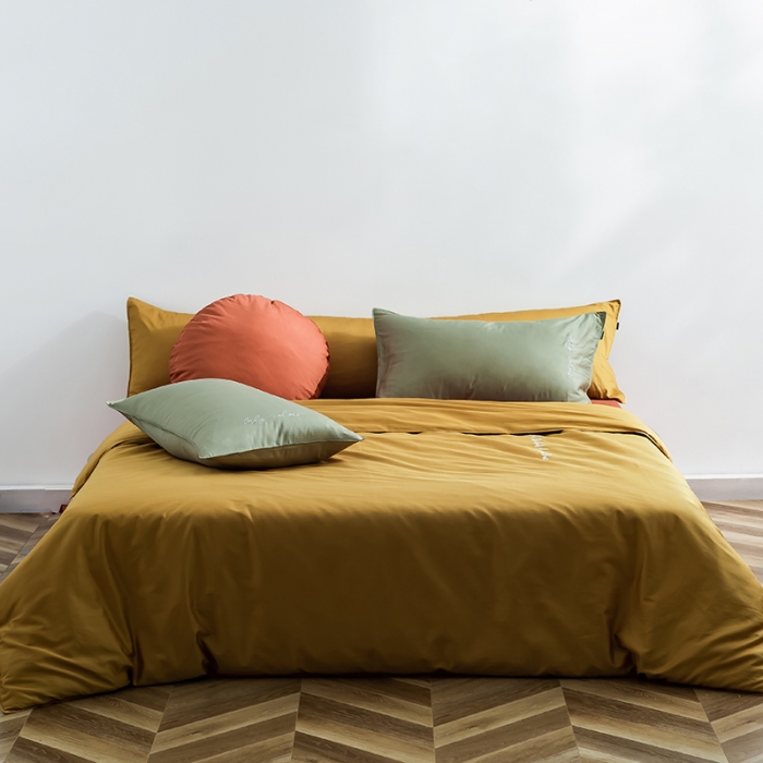 91家纺网 家纺一手货源 找家纺 狠狠爱 2020新款60S长绒棉刺绣撞色四件套 浅绿黄橘