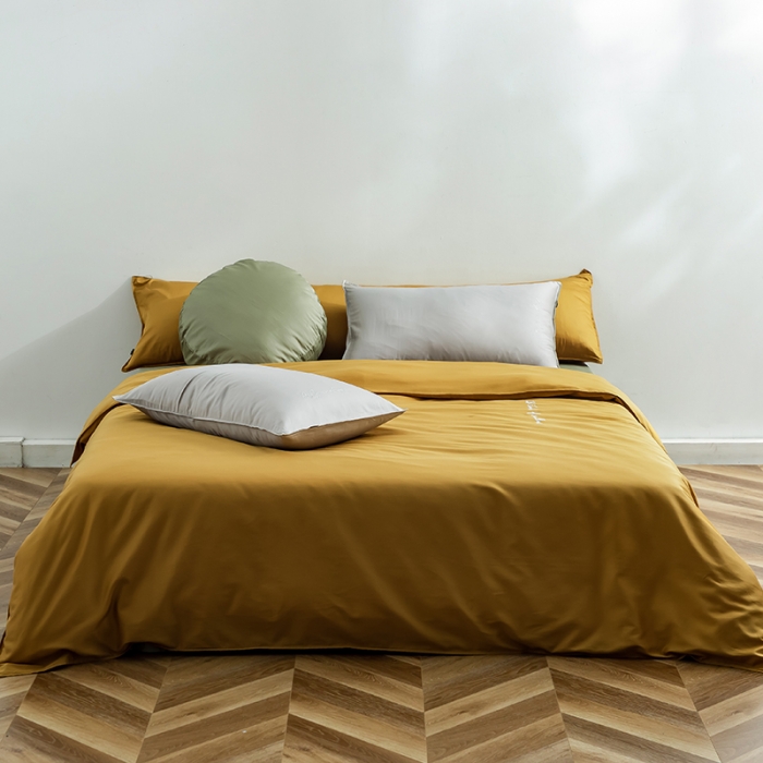 91家纺网 家纺一手货源 找家纺 狠狠爱 2020新款60S长绒棉刺绣撞色四件套 浅灰黄浅绿