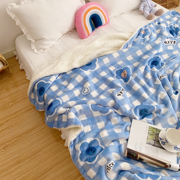 91家纺网 家纺一手货源 找家纺 川悦生活2020新款羊羔绒毯子卡通亲肤牛奶绒毛毯 爱心兰