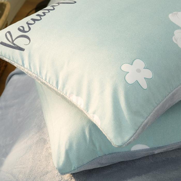 91家纺网 家纺一手货源 找家纺 凯儿家纺时尚法莱绒三件四件套牛奶雕花水晶绒