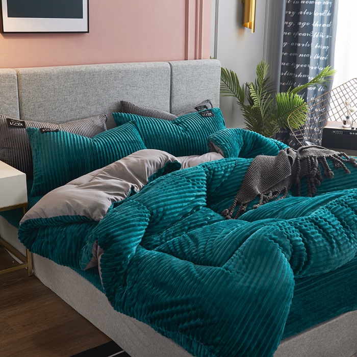 91家纺网 家纺一手货源 找家纺 被多多 2022新款魔法绒冬被四件套 翡翠绿