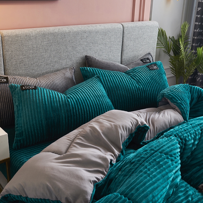 91家纺网 家纺一手货源 找家纺 被多多 2022新款魔法绒冬被四件套 翡翠绿