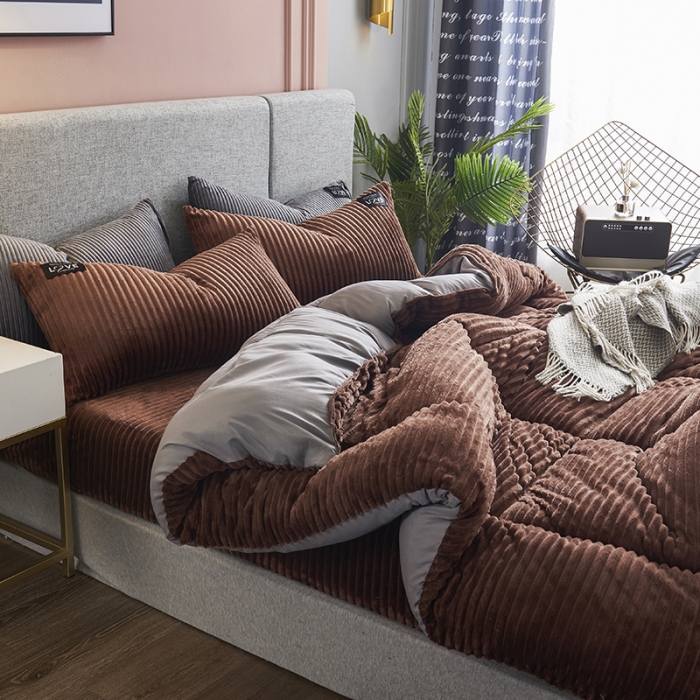 91家纺网 家纺一手货源 找家纺 被多多 2022新款魔法绒冬被四件套 咖啡色