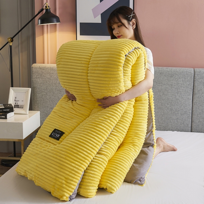 91家纺网 家纺一手货源 找家纺 被多多 2022新款魔法绒冬被四件套 柠檬黄