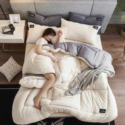 91家纺网 家纺一手货源 找家纺 被多多 2022新款魔法绒冬被四件套 牛奶白