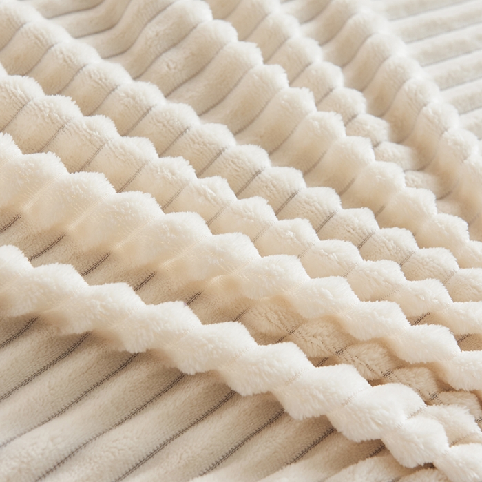 91家纺网 家纺一手货源 找家纺 被多多 2022新款魔法绒冬被四件套 牛奶白