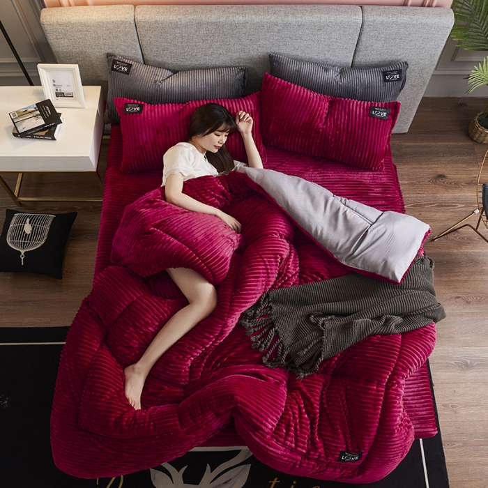 91家纺网 家纺一手货源 找家纺 被多多 2022新款魔法绒冬被四件套 囍气红