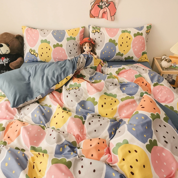 91家纺网 家纺一手货源 找家纺 HL原创 2020新款13372全棉小清新四件套实拍图 大草莓