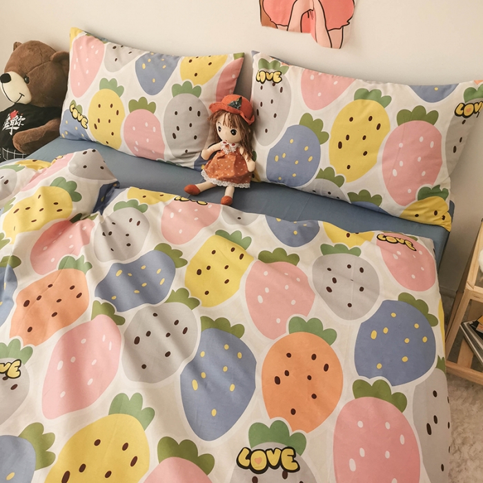 91家纺网 家纺一手货源 找家纺 HL原创 2020新款13372全棉小清新四件套实拍图 大草莓