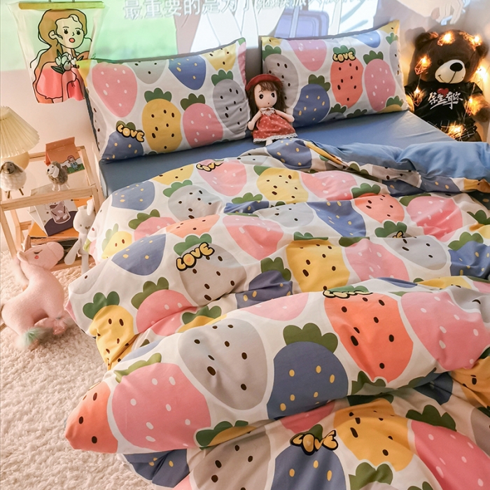 91家纺网 家纺一手货源 找家纺 HL原创新款13372全棉四件套夜晚网红风实拍图 大草莓