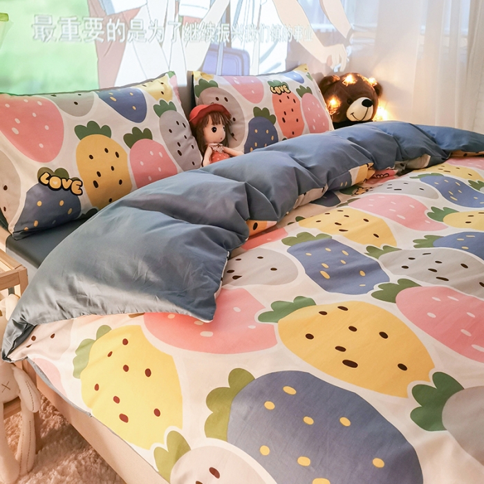 91家纺网 家纺一手货源 找家纺 HL原创新款13372全棉四件套夜晚网红风实拍图 大草莓