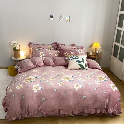 91家纺网 家纺一手货源 找家纺 妖妖家纺 2020新款花边牛奶绒四件套 粉黛芙蓉