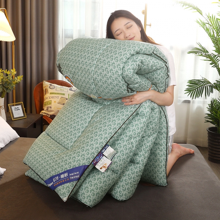 91家纺网 家纺一手货源 找家纺 畅销被业 2020新款德芙棉羽丝绒冬被 罗马假日-绿