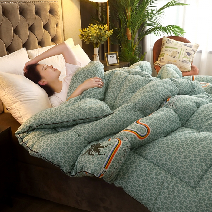 91家纺网 家纺一手货源 找家纺 畅销被业 2020新款德芙棉羽丝绒冬被 罗马假日-绿