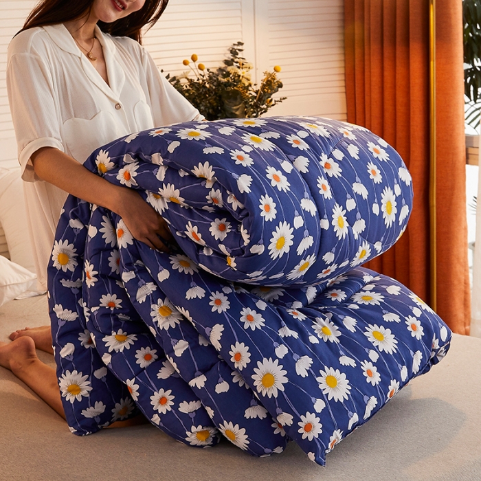 91家纺网 家纺一手货源 找家纺 畅销被业 2020新款海藻棉冬被 雏菊