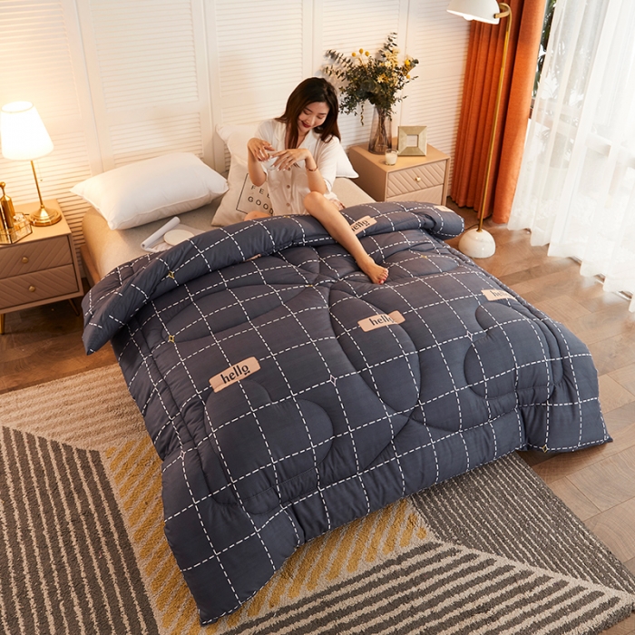 91家纺网 家纺一手货源 找家纺 畅销被业 2020新款海藻棉冬被 休闲时光