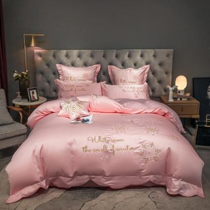 91家纺网 家纺一手货源 找家纺 博纳 60s水洗真丝13372全棉刺绣四件套依恋棚拍图淡雅粉