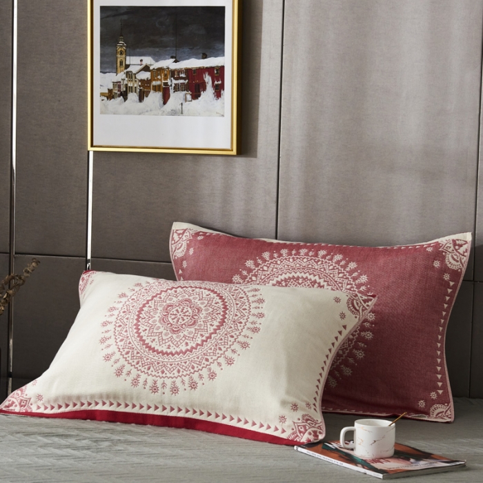 91家纺网 家纺一手货源 找家纺 朴尔 2020年波西米亚风全棉四层纱布枕巾 太阳神红