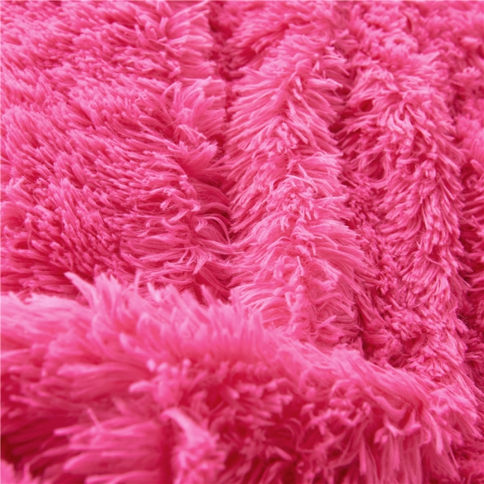 91家纺网 家纺一手货源 找家纺 品尚嘉 2025水貂绒毛毯长毛绒法莱绒双层跨境外贸毯子 玫红
