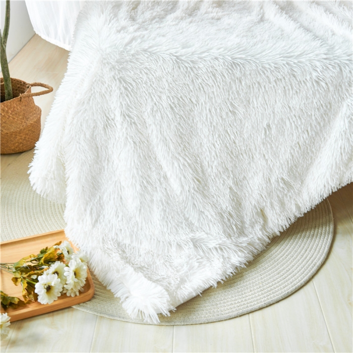 91家纺网 家纺一手货源 找家纺 品尚嘉 2025水貂绒毛毯长毛绒法莱绒双层跨境外贸毯子 米白