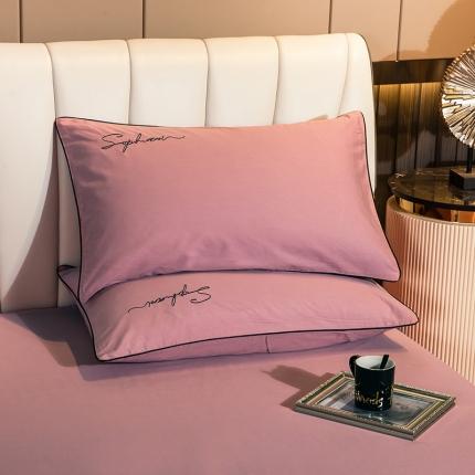 91家纺网 家纺一手货源 找家纺 拼社 40s贡缎长绒棉字母款单枕套一对 豆沙色