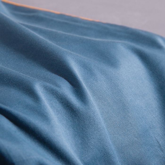 91家纺网 家纺一手货源 找家纺 拼社 40s贡缎长绒棉字母款单枕套一对宝兰配浅灰