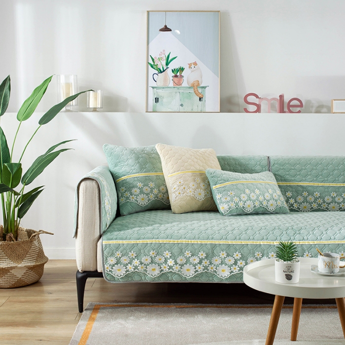 91家纺网 家纺一手货源 找家纺 共鸣沙发垫 2020新款水晶绒沙发垫 小雏菊-浅绿