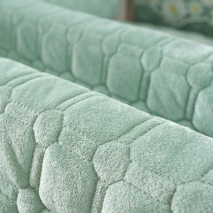 91家纺网 家纺一手货源 找家纺 共鸣沙发垫 2020新款水晶绒沙发垫 小雏菊-浅绿