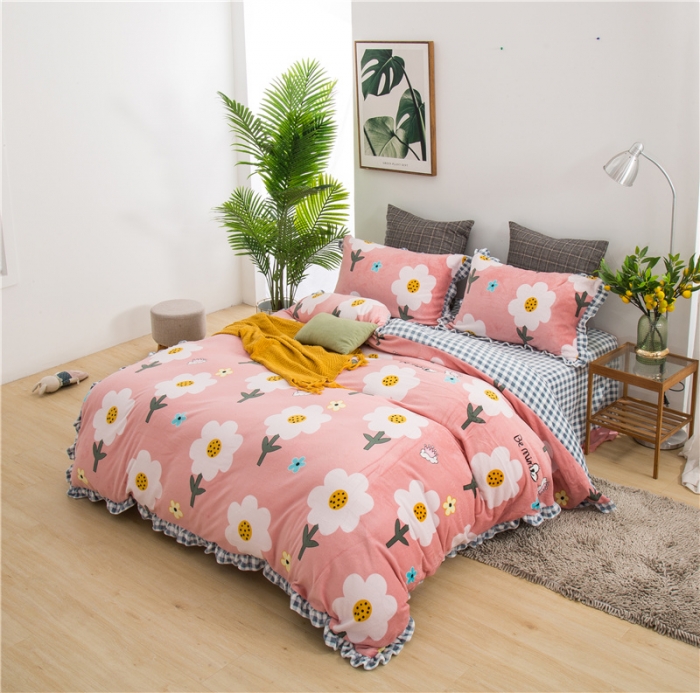 91家纺网 家纺一手货源 找家纺 青竹苑韩版牛奶绒四件套法莱绒水晶雕花绒加厚保暖 天天向上-粉