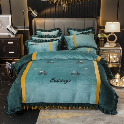 91家纺网 家纺一手货源 找家纺 兴美佳 新款牛奶绒带蕾丝边床裙四件套 自由风 自由风-墨绿