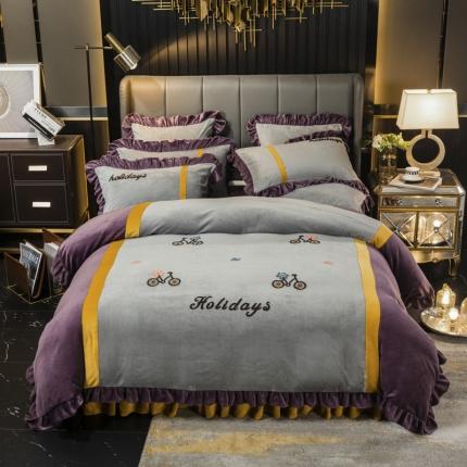 91家纺网 家纺一手货源 找家纺 （总）兴美佳 新款牛奶绒带蕾丝边床裙四件套 自由风