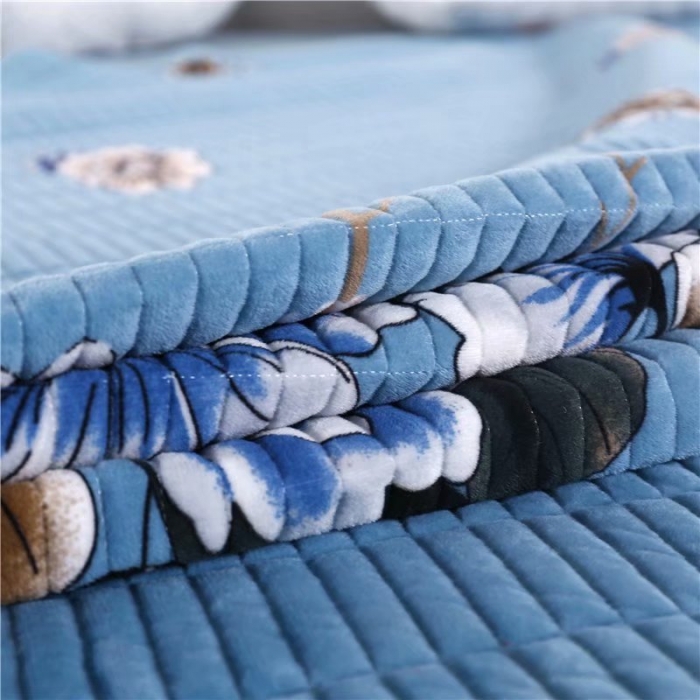 91家纺网 家纺一手货源 找家纺 冬然 2020新款水晶绒榻榻米床盖炕盖 蝶恋花-兰