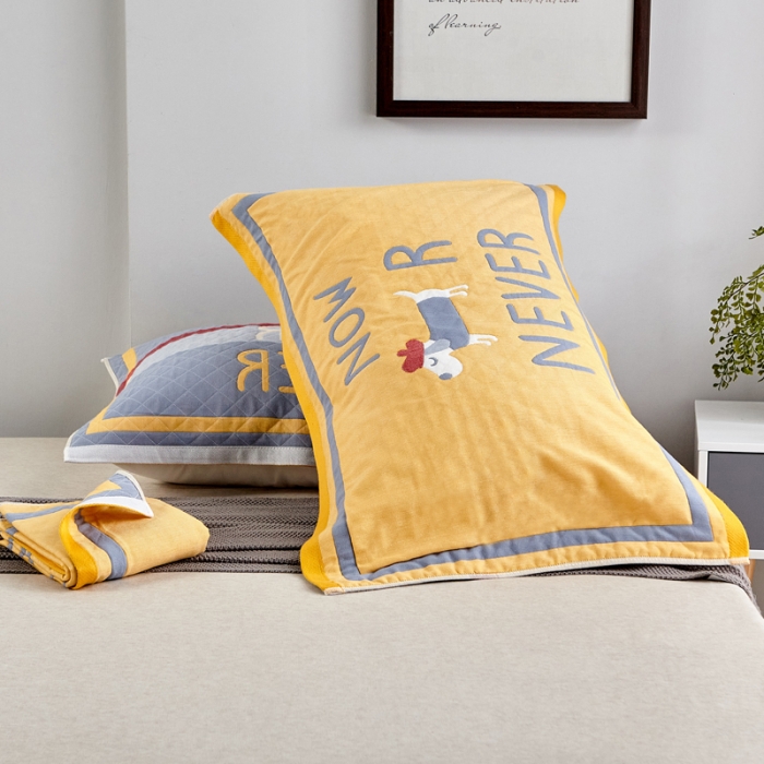 91家纺网 家纺一手货源 找家纺 朴尔 2020新款彩色糖果纯棉三层纱布枕巾 调皮狗黄色