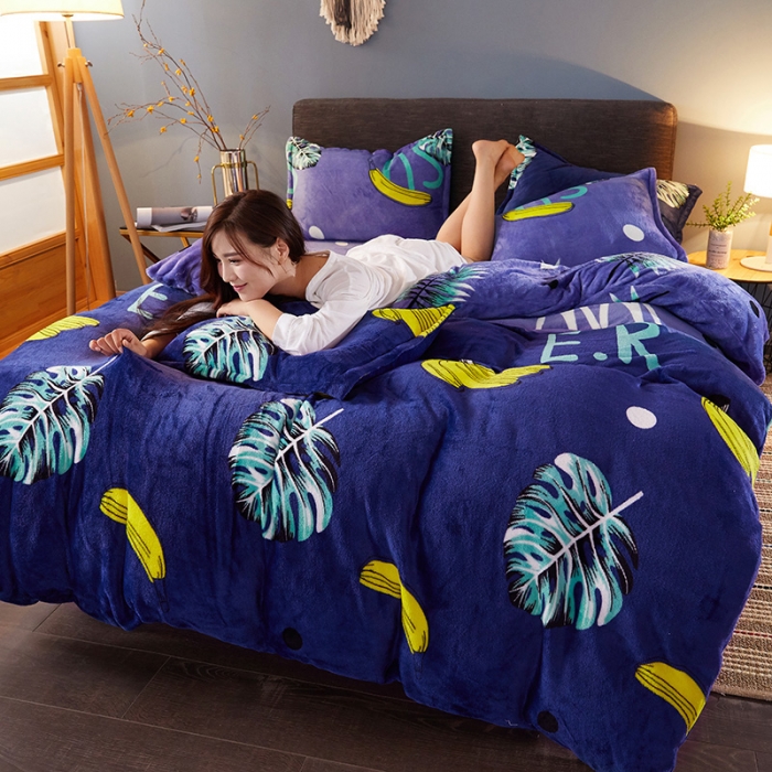 91家纺网 家纺一手货源 找家纺 迷仙巢 2020新款160克法莱绒印花四件套 芭蕉叶