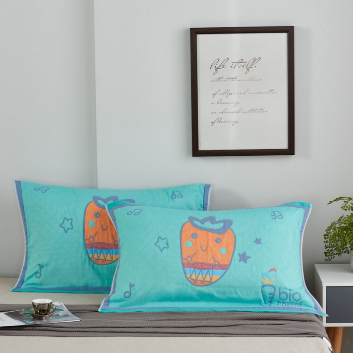 91家纺网 家纺一手货源 找家纺 朴尔 2020新款彩色糖果纯棉三层纱布枕巾 调皮胡萝卜绿