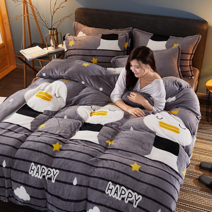 91家纺网 家纺一手货源 找家纺 迷仙巢 2020新款160克法莱绒印花四件套 皇冠鸭