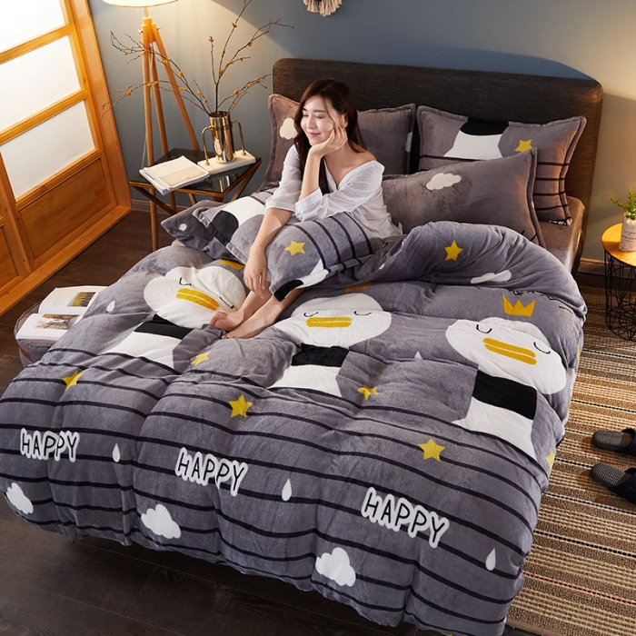 91家纺网 家纺一手货源 找家纺 迷仙巢 2020新款160克法莱绒印花四件套 皇冠鸭