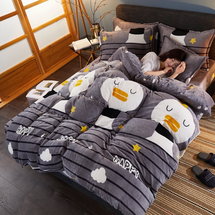 91家纺网 家纺一手货源 找家纺 迷仙巢 2020新款160克法莱绒印花四件套 皇冠鸭