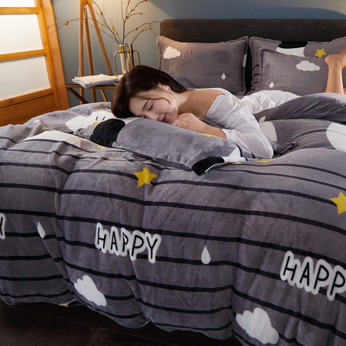 91家纺网 家纺一手货源 找家纺 迷仙巢 2020新款160克法莱绒印花四件套 皇冠鸭