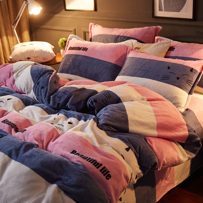 91家纺网 家纺一手货源 找家纺 迷仙巢 2020新款160克法莱绒印花四件套 猫咪爱