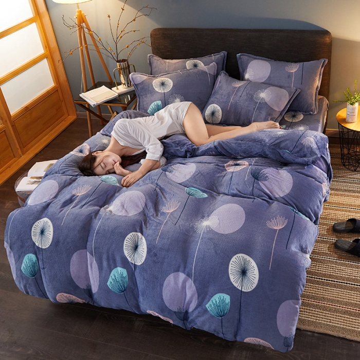 91家纺网 家纺一手货源 找家纺 迷仙巢 2020新款160克法莱绒印花四件套 蒲公英