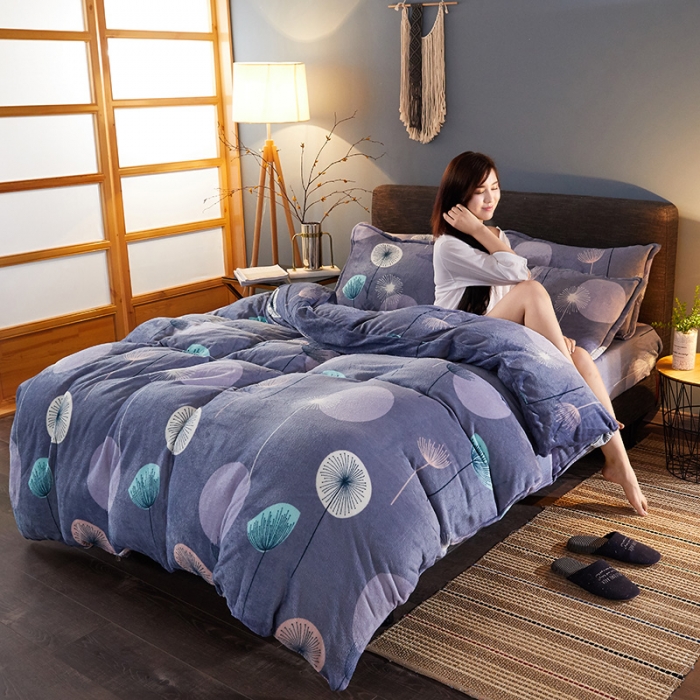 91家纺网 家纺一手货源 找家纺 迷仙巢 2020新款160克法莱绒印花四件套 蒲公英