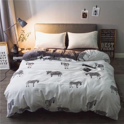 91家纺网 家纺一手货源 找家纺 艾佳 2025新款全棉棉加绒男士风宝宝水晶绒四件套斑马-深灰