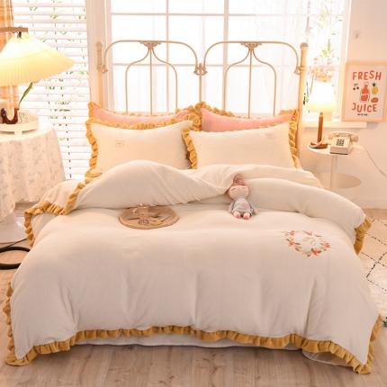 91家纺网 家纺一手货源 找家纺 艾米家居 2020新款牛奶绒四件套花语系列 白色