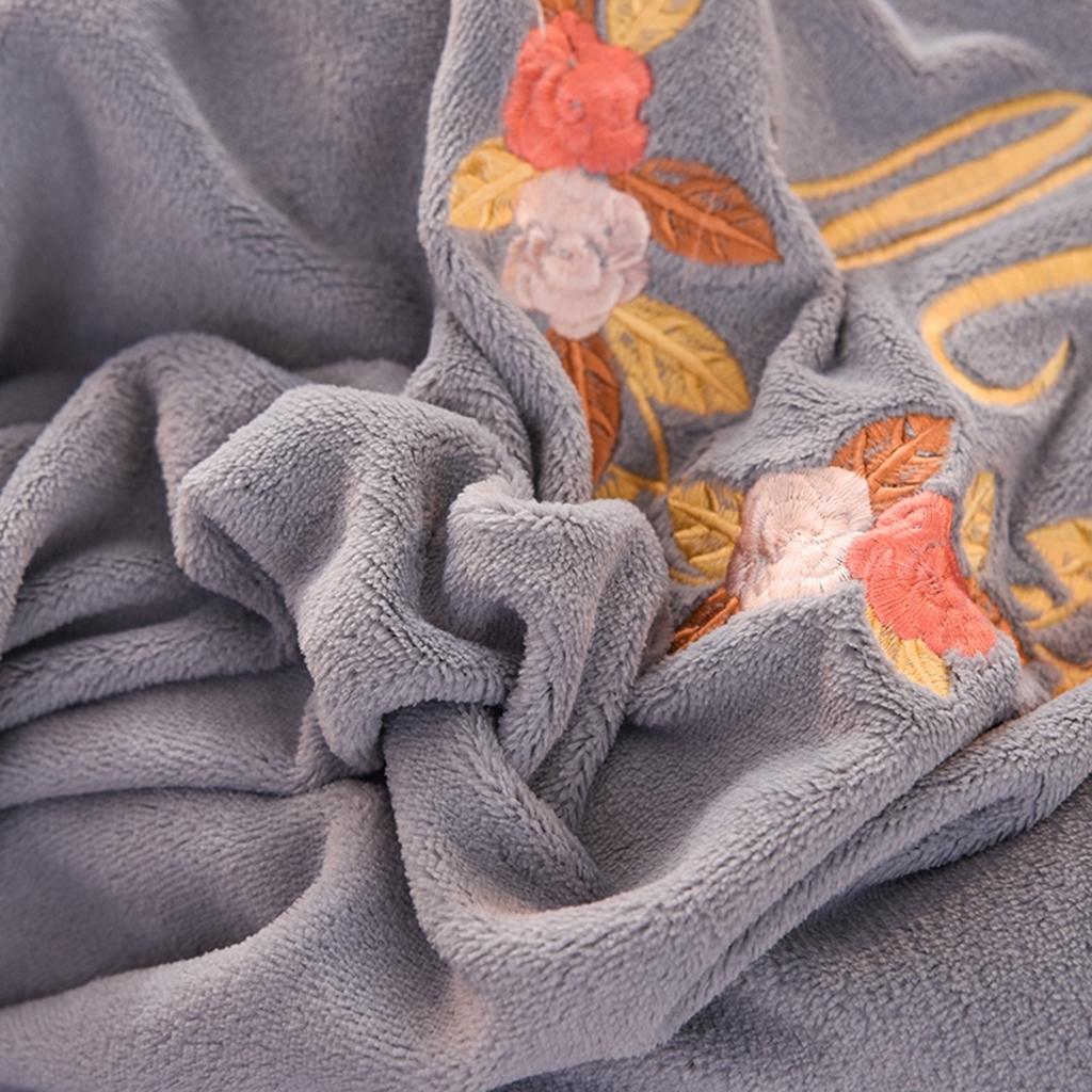 91家纺网 家纺一手货源 找家纺 艾米家居 2020新款牛奶绒四件套花语系列 浅灰