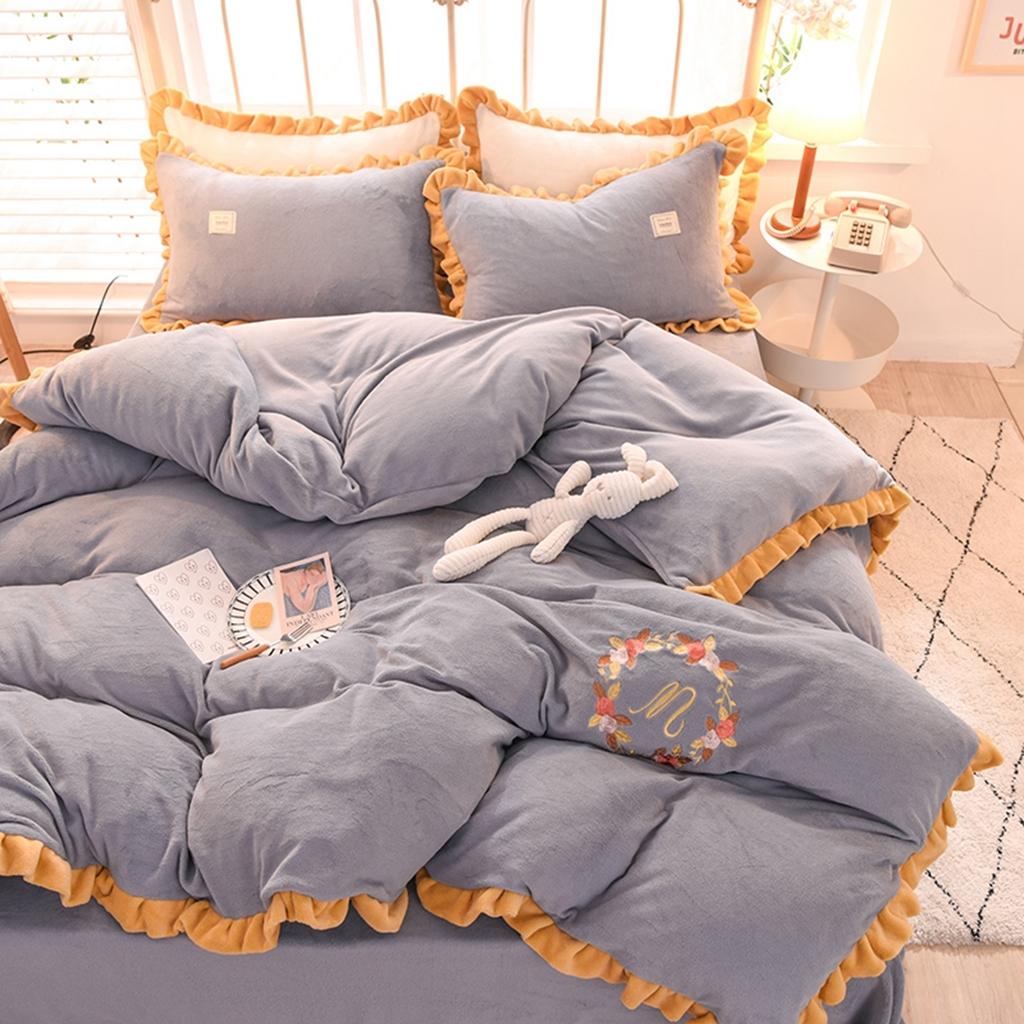 91家纺网 家纺一手货源 找家纺 艾米家居 2020新款牛奶绒四件套花语系列 浅灰